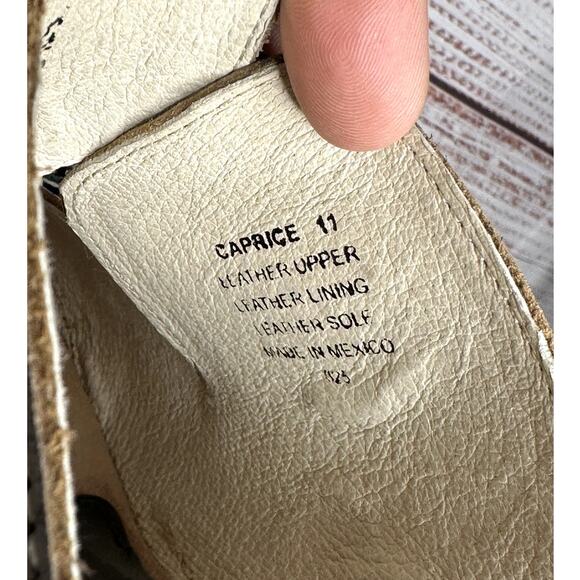 NWOB Freebird Steven Caprice Slip On Heeled Sandals Leather Big Buckle Size 11 - Picture 9 of 10